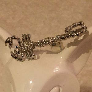 Fashion Scorpion  3 Finger Ring